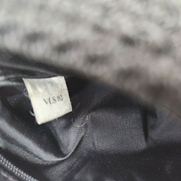 The Sak Crocheted Shoulder Handbag Black Knit Purse Zip Top Lightweight Classic - Picture 6 of 6